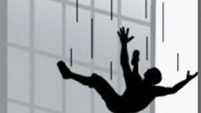 ilustrasi terjatuh (ANTARA News/Ridwan Triatmodjo) 