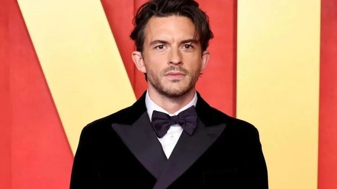 Aktor asal Inggris, Jonathan Bailey. ANTARA/HO-Instagram @jbyleaf 