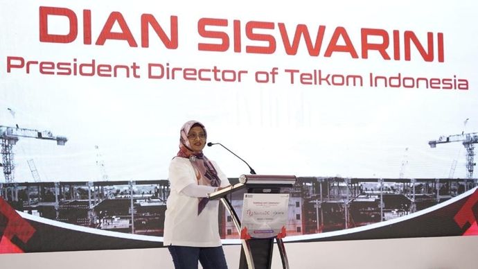  Direktur Utama Telkom Dian Siswarini.