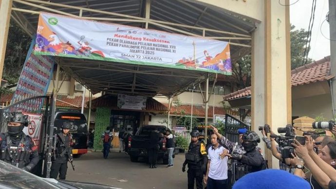 Situasi di SMAN 72 Jakarta Kelapa Gading usai ledakan pada Jumat 7 November 2025. ANTARA/Mario Sofia Nasution