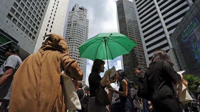 Kadar sulfur dioksida yang berlebihan dalam makanan dapat memicu reaksi alergi pada individu yang sensitif, dengan gejalanya mencakup ruam kulit, gatal-gatal, sakit perut, diare, dan muntah. 