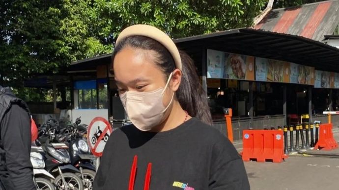 Tersangka FDM saat dilakukan pemeriksaan kesehatan di Biddokkes Polda Metro Jaya, Jumat, 7 November 2025. ANTARA/Ilham Kausar.