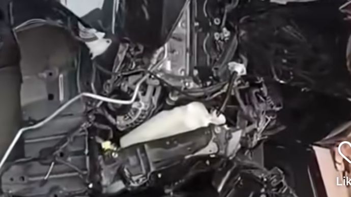 Mobil Tabrak Tenda Acara Maulid Nabi di Kembangan Jakarta Barat