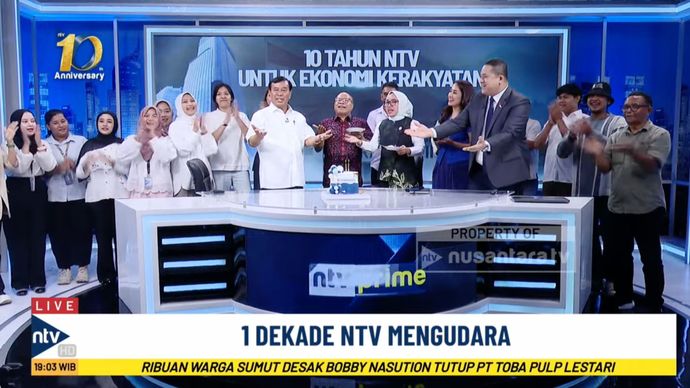 Suasana haru dan bahagia menyelimuti Nusantara TV (NTV) saat program NTV Prime edisi Senin 10 November 2025 menandai perayaan ulang tahun ke-10.