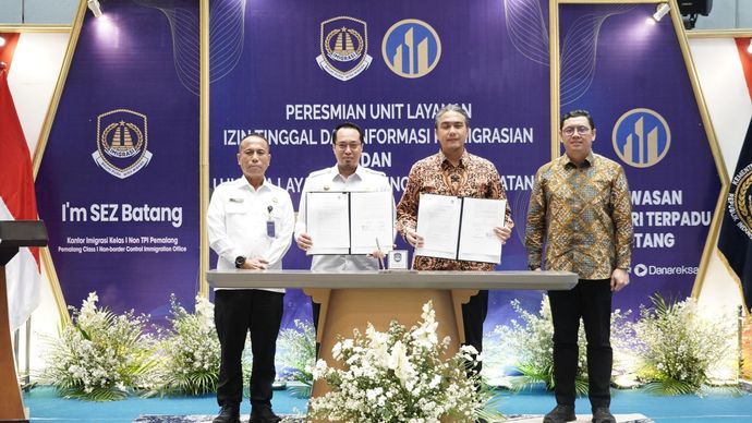 Immigration at Special Economic Zone Hadir di Batang dan Gresik