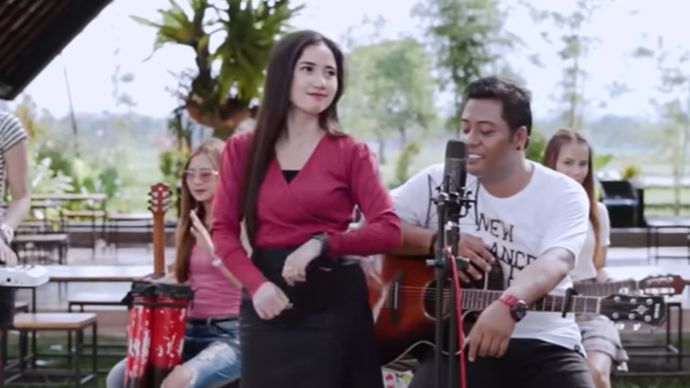 Dara Ayu Ft. Bajol Ndanu - Sedap Betul (Official Music Video) | KENTRUNG