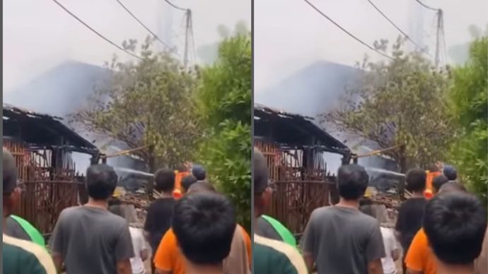 Pabrik tempe di Jatirasa, Karangpawitan, Karawang ludes terbakar. Jumat (14/11) siang. Belum diketahui darimana api berasal namun saat ini api berhasil dipadamkan oleh tim Damkar.
