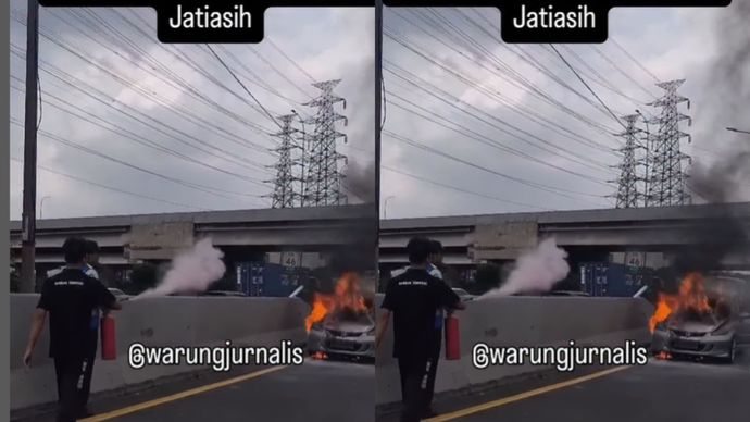 Mobil Brio Terbakar di Tol JORR Jatiasih,Bekasi,Jabar  Satu unit mobil Honda Brio terbakar di Tol JORR Km 46+500 arah Jatiasih. Mobil itu terbakar di lajur 3.