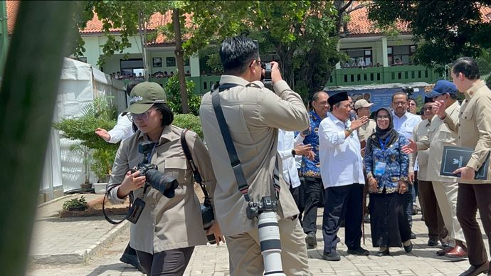 Prabowo Tiba dan Tinjau Langsung Digitalisasi Pembelajaran di SMPN 4 Bekasi