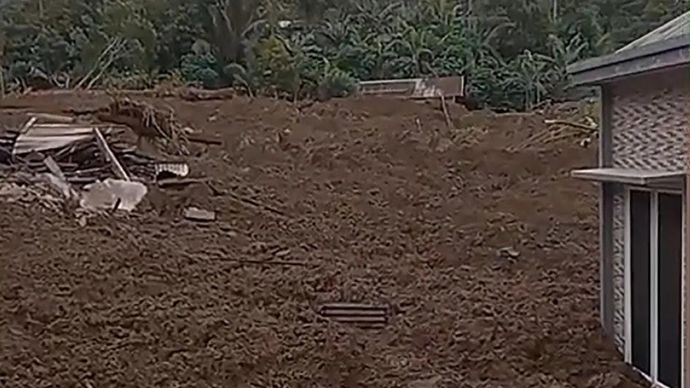 Tangkapan layar - Kondisi rumah warga pascabencana tanah longsor di Dusun Situkung, Desa Pandanarum, Kecamatan Pandanarum, Kabupaten Banjarnegara, Jawa Tengah, Minggu 16 November 2025. ANTARA/Sumarwoto/am.