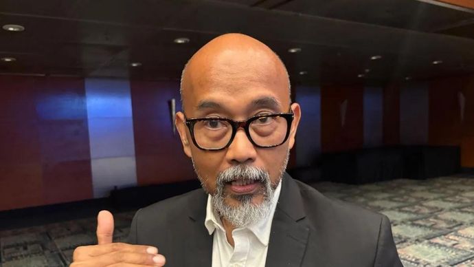 Staf Ahli Menteri Pariwisata Bidang Manajemen Krisis Fadjar Hutomo saat ditemui ANTARA di Jakarta, Kamis 20 November 2025. ANTARA/Hreeloita Dharma Shanti.