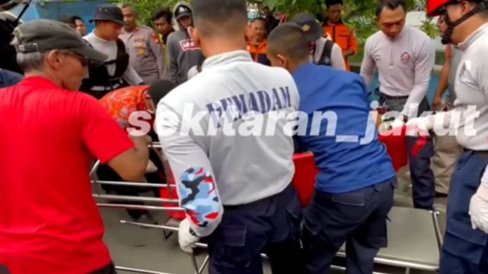TERDUGA PELAKU CURANMOR DITEMUKAN TEWAS USAI LOMPAT KE KALI DI RAWABADAK