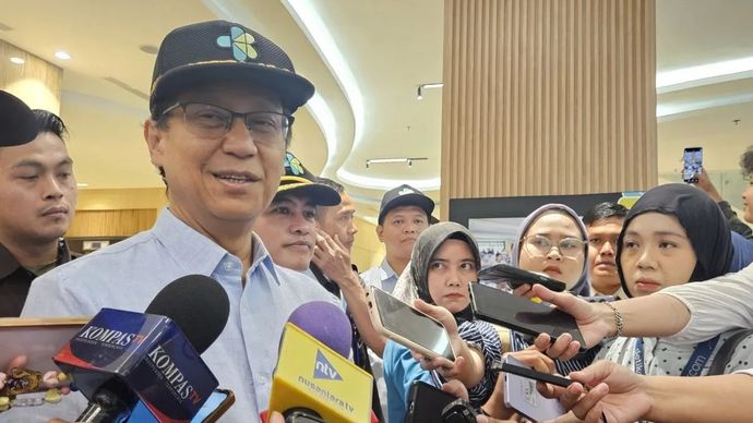 Menteri Kesehatan Budi Gunadi Sadikin ketika menemui awak media di Jakarta, Rabu, 12 November 2025. ANTARA/Mecca Yumna (Mecca Yumna)