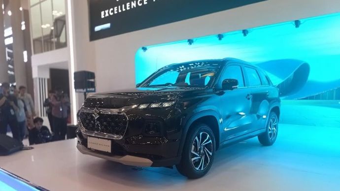 Suzuki Grand Vitara minor change diperkenalakn di pameran otomotif GJAW 2025. (Foto: Adiantoro/NTV)