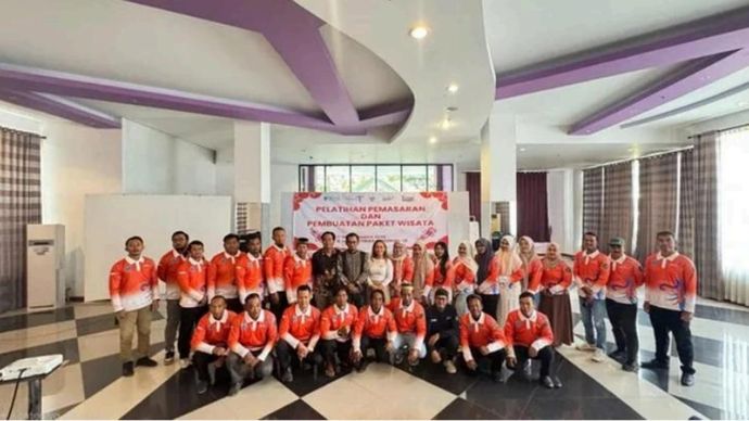 Pelatihan Pemasaran dan Pembuatan Paket Wisata bagi petugas obyek wisata dan pemandu wisata