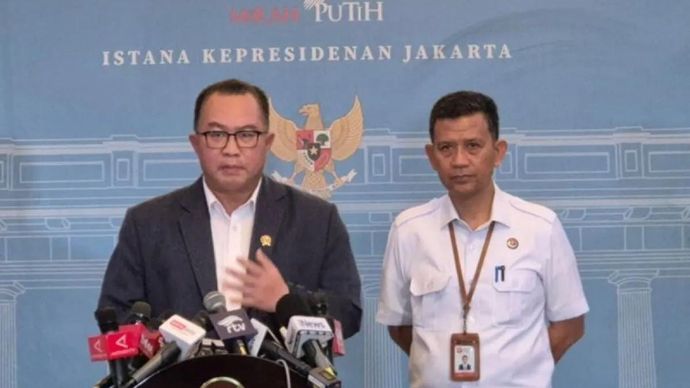 Kepala Badan Riset dan Inovasi Nasional (BRIN) Arif Satria ditemui usai menghadiri rapat terbatas bersama Presiden Prabowo Subianto di Kompleks Istana Kepresidenan, Jakarta, Senin 24 November 2025. (ANTARA/Suci Nurhaliza)