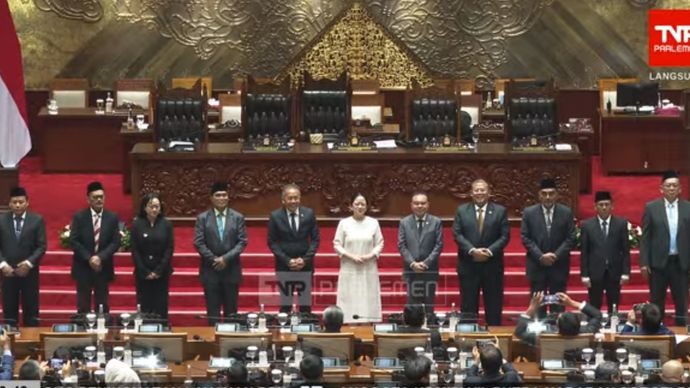 Pimpinan DPR bersama calon anggota KY. 