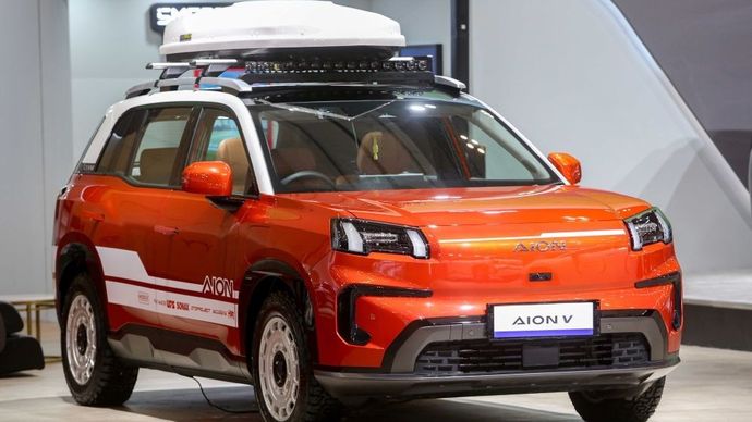 AION V dengan modifikasi tampil di GJAW 2025. (Foto: Istimewa/GAC Indonesia) 