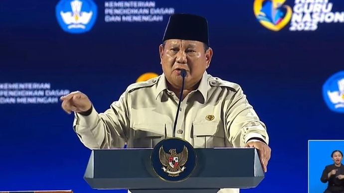 Tangkapan layar - Presiden RI Prabowo Subianto berpidato dalam agenda puncak peringatan Hari Guru Nasional 2025 di kompleks Gelora Bung Karno (GBK), Senayan, Jakarta, Jumat 28 November 2025. ANTARA/Andi Firdaus.