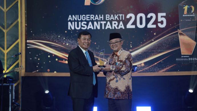 Founder &amp; Presiden Komisaris Nusantara TV, Nurdin Tampubolon dan  Menteri Pendidikan Dasar dan Menengah Abdul Mu&rsquo;ti.