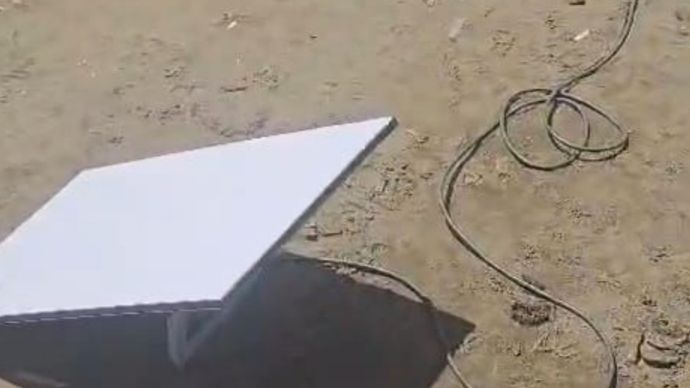 Internet dari perusahaan Elon Musk, Starlink. 