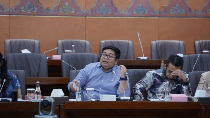 Ketua Umum Gekrafs, Kawendra Lukistian