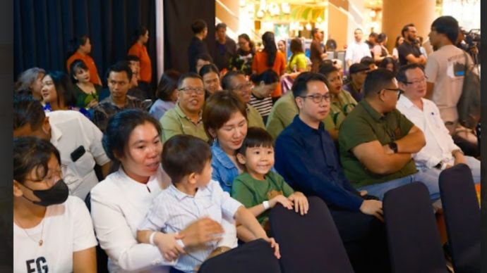 SpongeBob hingga PAW Patrol, Dua Taman Bermain Nickelodeon Resmi Dibuka di Indonesia  Jakarta kini resmi menjadi rumah bagi dua destinasi hiburan keluarga terbaru, Nickelodeon Play Center, yang menghadirkan pengalaman bermain imersif bertema karakter-karakter populer Nickelodeon. Lokasi pertama telah dibuka di Senayan Park pada 27 November 2025, sementara lokasi kedua di Carstensz Mall, Gading Serpong, menyusul pembukaan jelang libur Natal.