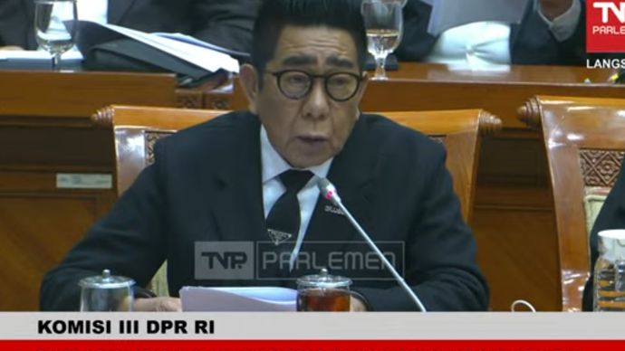 Henry Yosodiningrat. 