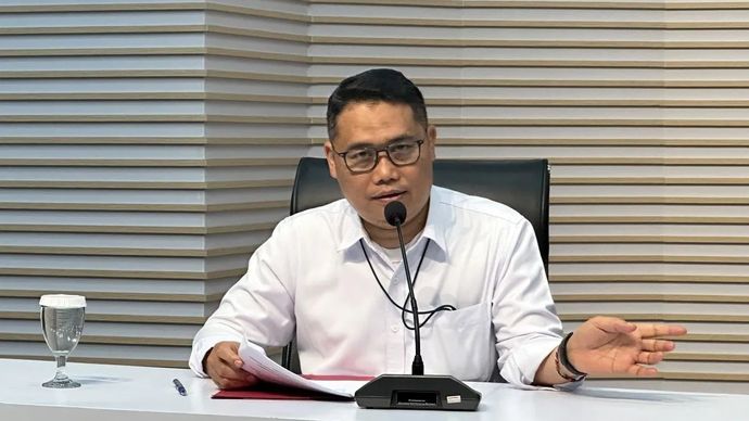Pelaksana Tugas Deputi Penindakan dan Eksekusi Komisi Pemberantasan Korupsi Asep Guntur Rahayu memberikan keterangan di Gedung Merah Putih KPK, Jakarta, Senin, 1 Desember 2025. (ANTARA/Rio Feisal)