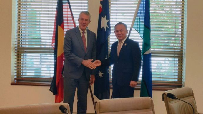 Wakil Menteri HAM RI Mugiyanto dan Utusan Khusus Australia Bidang HAM Internasional Hon Mark Dreyfus KC.