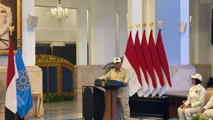 Presiden RI Prabowo Subianto berpidato saat melepas Kontingen Indonesia untuk SEA Games ke-33 di Thailand dalam acara resmi di Istana Negara, Jakarta, Jumat 5 Desember 2025. (ANTARA/Mentari Dwi Gayati)