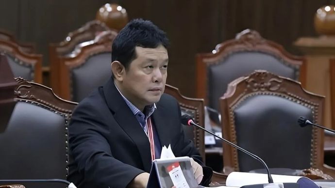 Koordinator Nasional Presidium Fraksi Rakyat??????? Yudi Syamhudi Suyuti yang merupakan pemohon uji materi Undang-Undang Pemilu terkait calon anggota DPR dari kalangan non-partai politik mengikuti sidang perdana di Mahkamah Konstitusi, Jakarta, Kamis