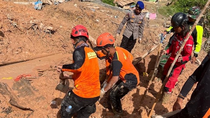 Tim SAR Kembali Temukan 1 Korban Tanah Longsor di Tapanuli Utara 