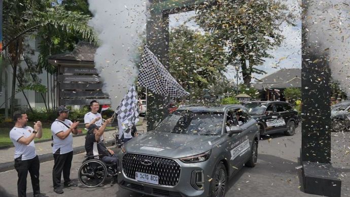 Chery Indonesia bersama NPC Indonesia melepas keberangkatan atlet muda menuju Asian Youth Para Games 2025 di Dubai. (Foto: Istimewa/Chery Indonesia)