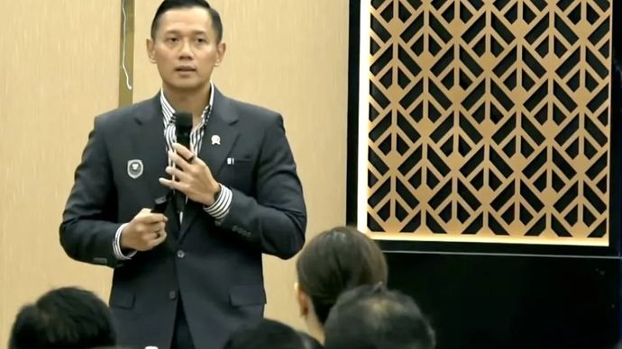 Tangkapan virtual Menteri Koordinator Bidang Infrastruktur dan Pembangunan Kewilayahan (IPK) Agus Harimurti Yudhoyono dalam agenda Balairung Dialogue 2025 di Jakarta, Selasa, 9 Desember 2025. ANTARA/ (Muhammad Baqir Idrus Alatas)