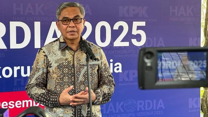 Ketua Komisi Pemberantasan Korupsi Setyo Budiyanto memberikan keterangan usai menghadiri acara peringatan Hari Antikorupsi Sedunia 2025 di Kompleks Kepatihan, Kota Yogyakarta, Daerah Istimewa Yogyakarta, Selasa 9 Desember 2025. (ANTARA/Rio Feisal)