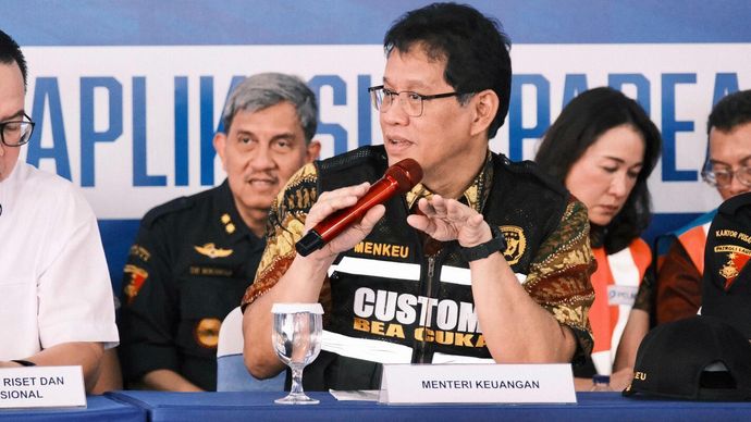 Kementerian Keuangan (Kemenkeu) melalui Direktorat Jenderal Bea dan Cukai meresmikan pemberlakuan alat pemindai peti kemas (X-Ray) yang dilengkapi dengan fitur radiation portal monitor (RPM) di Pelabuhan Tanjung Priok, Jakarta.  