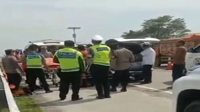 4 Orang Tewas di Tol Tegal