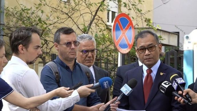 Arsip foto- Duta Besar RI untuk Rumania dan Moldova, Meidyatama Suryodiningrat, berbicara kepada wartawan di Bucharest. ANTARA/HO-KBRI Bucharest/pri.