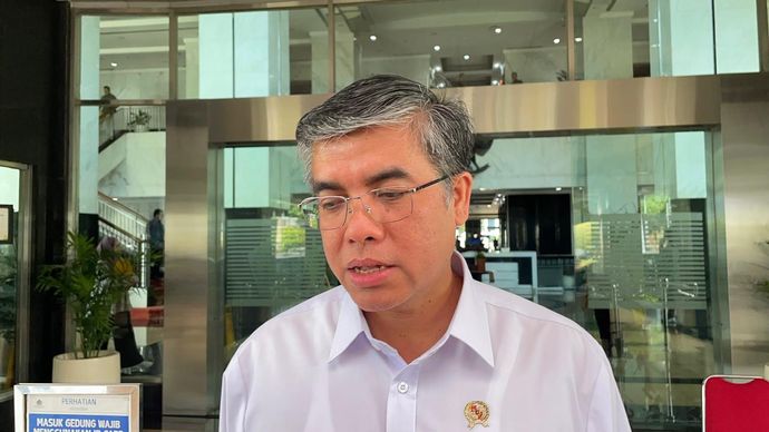 Menteri Ketenagakerjaan (Menaker) Yassierli merespons terkait besaran Upah Minimum Provinsi (UMP) yang akan diberlakukan pada 2026.