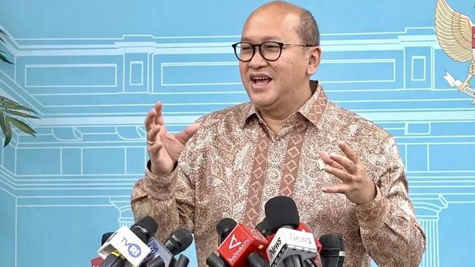Menteri Investasi dan Hilirisasi Rosan Roeslani menyampaikan progres pembangunan Kampung Haji di Arab Saudi, di kompleks Istana Kepresidenan, Jakarta, Rabu 17 Desember 2025. ANTARA/Cahya Sari.