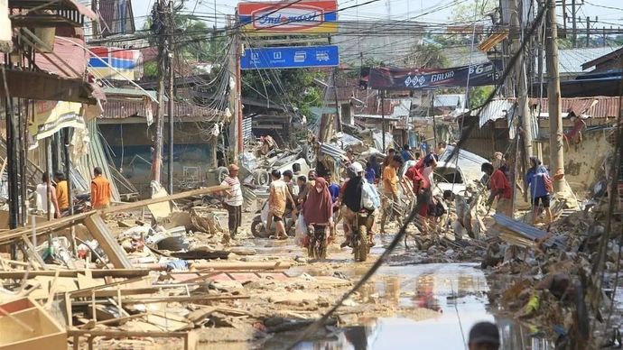 Ilustrasi - Kondisi pascabencana banjir bandang di Aceh Tamiang, Rabu, 3 Desember 2025. (ANTARA FOTO/Syifa Yulinnas)