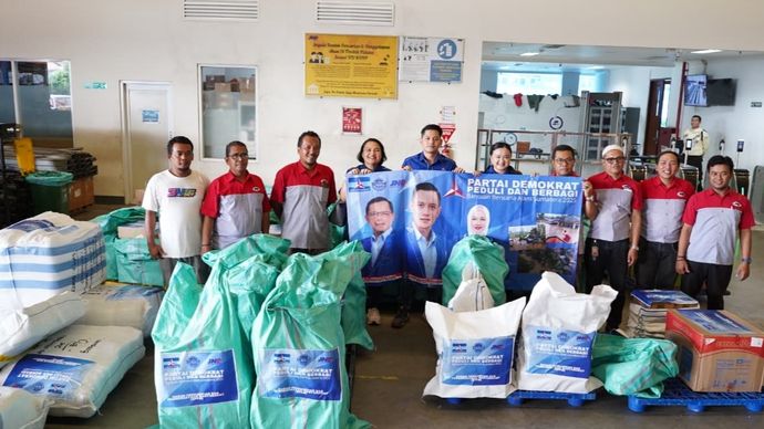 Partai Demokrat kirim bantuan untuk korban bencana Sumatra. 