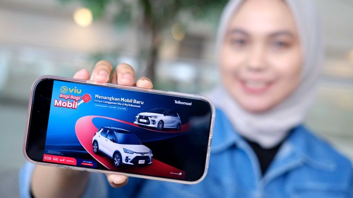 Program Undian Telkomsel dan Viu Bagi-Bagi Mobil_1-4 : Selama 1 Desember 2025 hingga 31 Januari 2026, Telkomsel dan Viu berikan kesempatan kepada pelanggan untuk bawa pulang satu unit mobil Toyota Agya dan satu unit mobil Toyota Raize, hanya dengan m