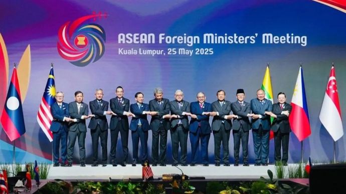 Arsip Foto - Pertemuan Para Menteri Luar Negeri ASEAN (ASEAN Foreign Ministers Meeting/AMM) yang diselenggarakan sebelum rangkaian KTT ke-46 ASEAN di Kuala Lumpur Convention Center, Malaysia, Minggu, 25 Mei 2025. ANTARA/HO-Kemlu RI/aa.