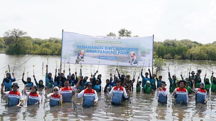 PTK Gelar Penanaman Bibit Mangrove di Tanjung Pasir Tangerang