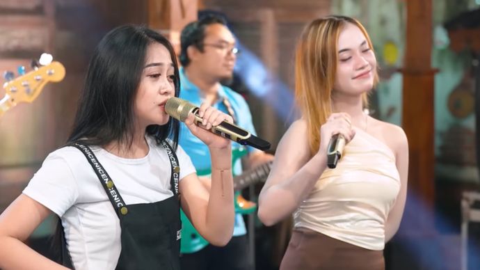 Ajeng Febria Featuring Selvi Ayunda Bawakan Single Koplo di Program Musik Soundcore