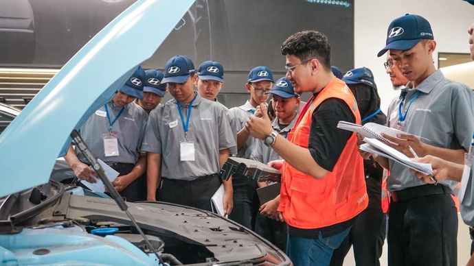 Sebanyak 50 peserta Hyundai Academy Course 2025 lulus. 