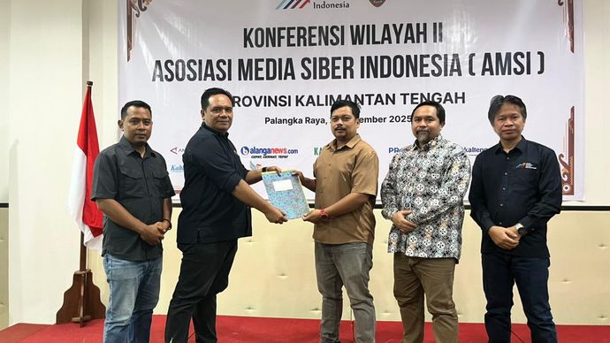 Sunrise Sinulingga resmi terpilih secara aklamasi sebagai Ketua Asosiasi Media Siber Indonesia (AMSI) Wilayah Kalimantan Tengah (Kalteng) untuk periode 2025-2028.  Pemilihan ini berlangsung dalam Konferensi Wilayah (Konferwil) II AMSI Kalteng yang di