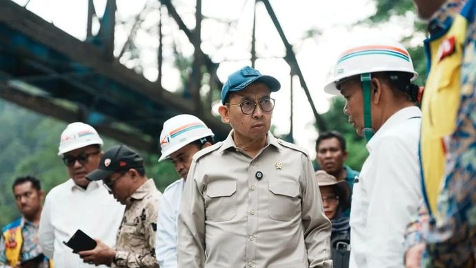 Menteri Kebudayaan Fadli Zon mengatakan pihaknya akan memperbaiki sekaligus memperkuat infrastruktur di Situs Cagar Budaya Ombilin, Sumatra Barat yang rusak akibat diterjang banjir bandang. (ANTARA/HO-Kementerian Kebudayaan)